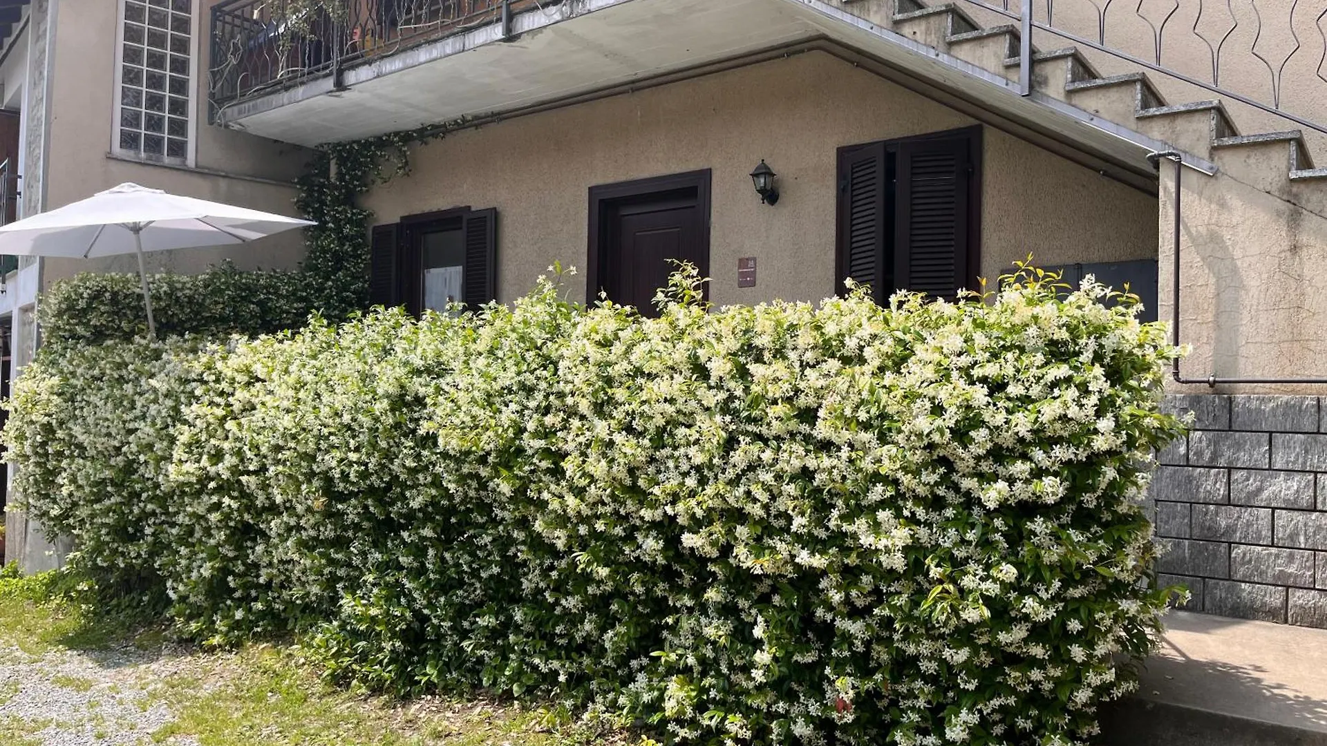 Single Room Il Cortile Como da Manu Maggy&Hope Bed & Breakfast