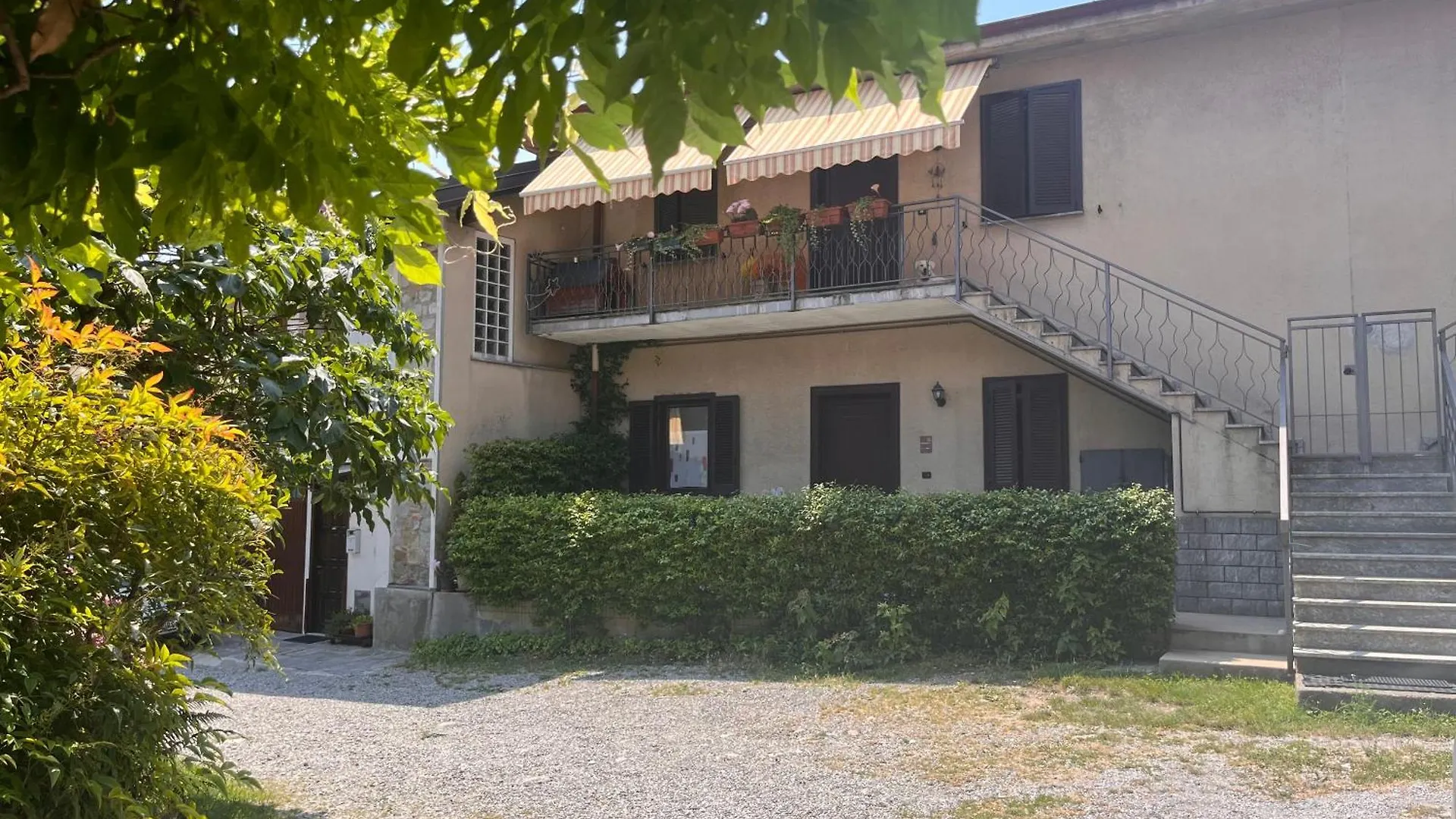 Il Cortile Como Single & Double Room In Apartment No Hotel